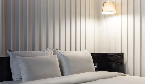 Room (Drive-in - Superior (Couple bath / Pr)