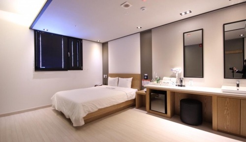 Room (Standard room)