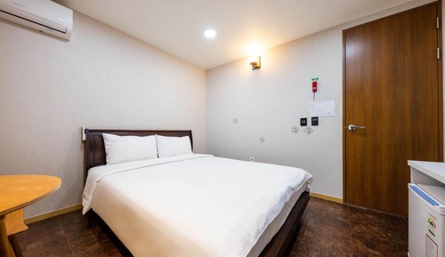 Room (Standard Room (Ocean View))