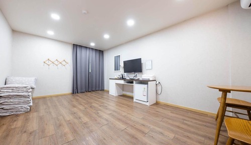 Room (Ondol (large))