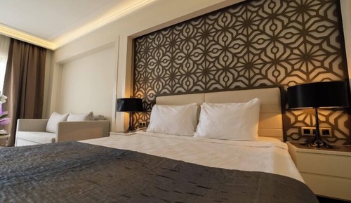 Village Poolside Room