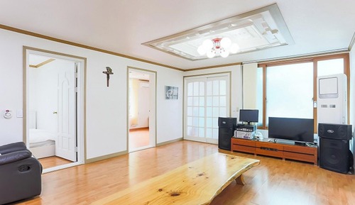 Room (Main building)