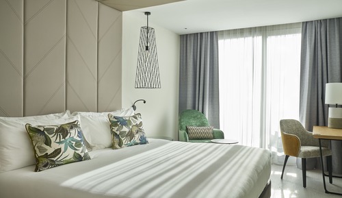 Superior Double Room Single Use (Essence)