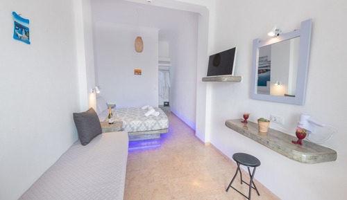 Luxury Triple Room