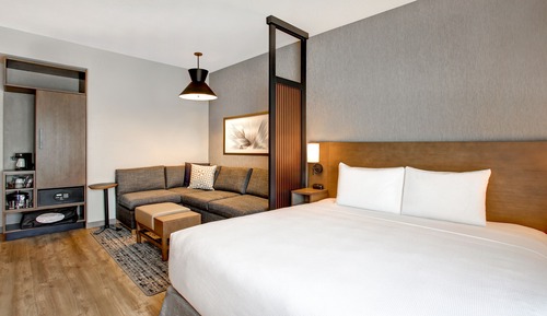 Room, 1 King Bed with Sofa bed, Accessible, Kitchenette (Roll-in Shower, Balcony, Waterfront)