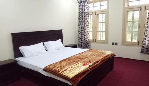 Deluxe Double or Twin Room