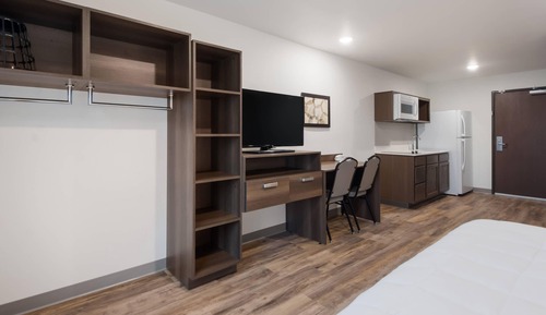 Suite, 1 King Bed, Non Smoking