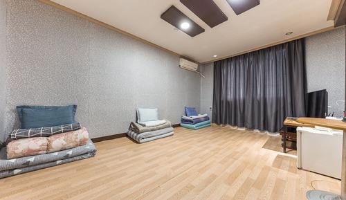 Room (Ondol (special))