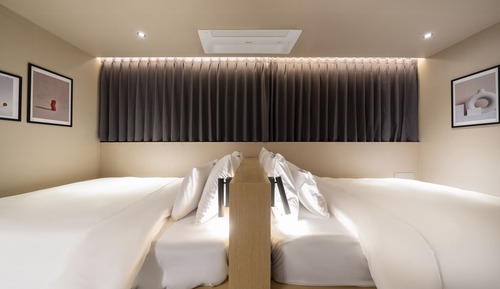 Business Twin Room (Check-in 10pm on FRI,SAT,SUN)