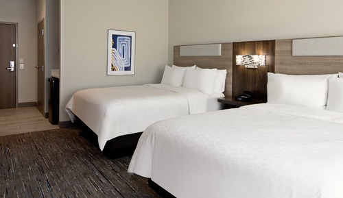 Standard Room, 2 Queen Beds, Accessible Bathtub (Mobility, Accessible Tub)