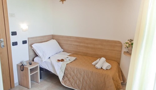 Standard Single Room, 1 Twin Bed, Non Smoking, Sea View