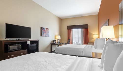 Standard Room, 2 Queen Beds, Accessible, Bathtub