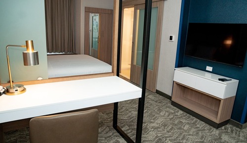 Suite, 1 King Bed, Non Smoking