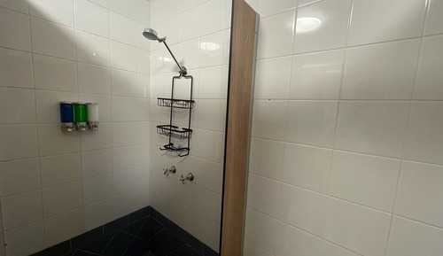 Twin Single Double Room (Shared Bathroom)