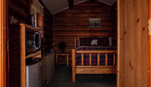 Romantic Cabin, 1 Queen Bed, Patio, Mountain View