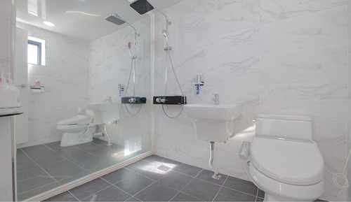 Basic Room, 2 Bedrooms (PensionTitanic(OceanView))