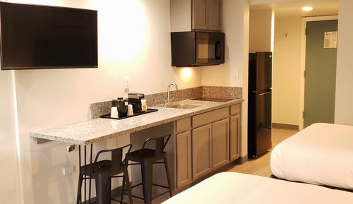Standard Room, 2 Double Beds, Non Smoking, Kitchenette