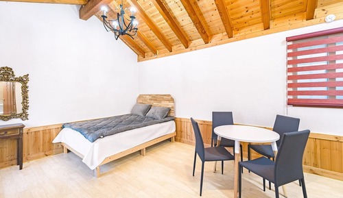 Basic Room, 1 Bedroom (102(PET))