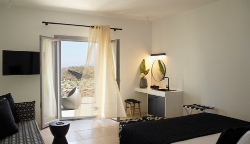 Deluxe Suite 6, Outdoor Heated Jacuzzi