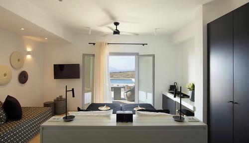 Deluxe Suite 7, Outdoor Heated Jacuzzi