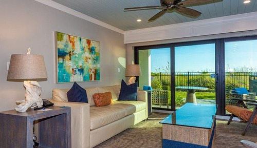 Oceanfront 1 Bedroom King Suite