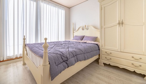 Basic Room, 1 Bedroom (rosemary)