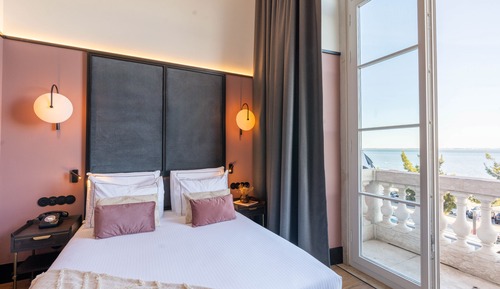 Double Room, Balcony, River View