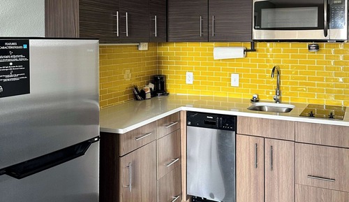 Suite, 1 King Bed, Accessible, Non Smoking