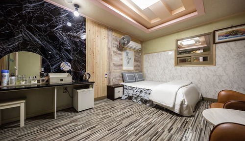 Room (General room-Cypress room (100% disin)