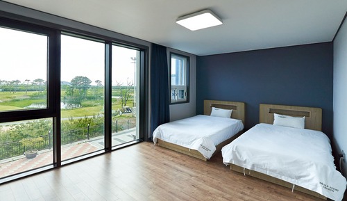 Village Type Luxury (No Cooking Allowed)