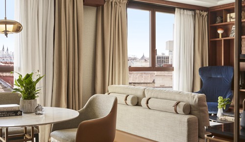 Suite, 1 King Bed, City View