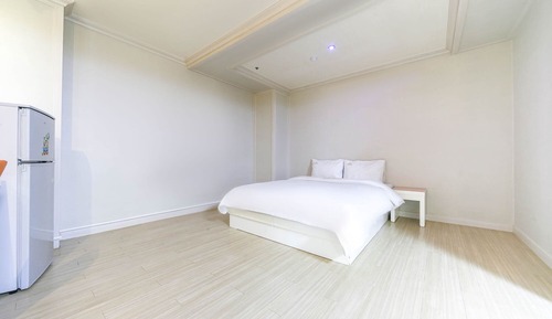 Room (Family Room (Air Purifier/High-end Bi)