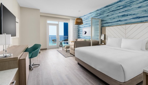 Room, 1 King Bed with Sofa bed, Balcony (Gulf View, High Floor)