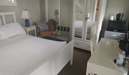 Standard Room, 1 Full Bed