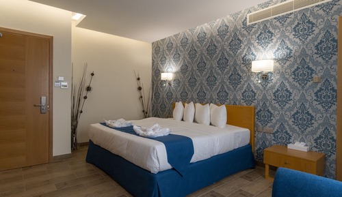 Deluxe Room, 1 King Bed