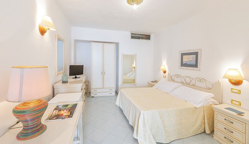 Junior Suite, Terrace, Partial Sea View