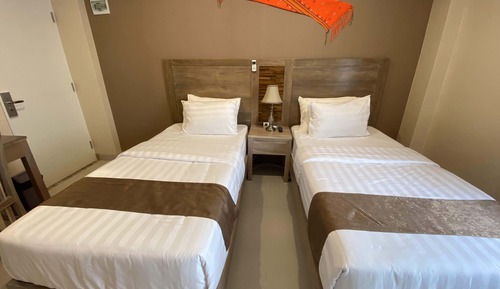 Standard Twin Room