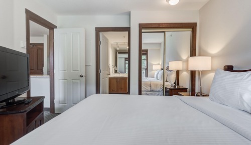 Suite, 2 Bedrooms, Kitchen, Slope side