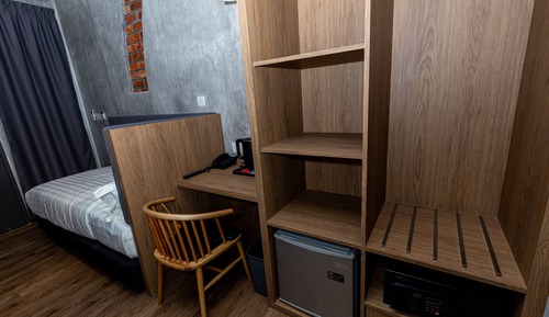 Standard Single Room