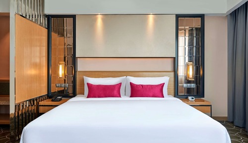 Superior Room, 1 Queen Bed