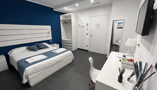 Comfort Double Room (Blue)