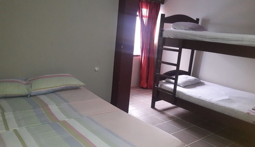 Family Room, Multiple Beds