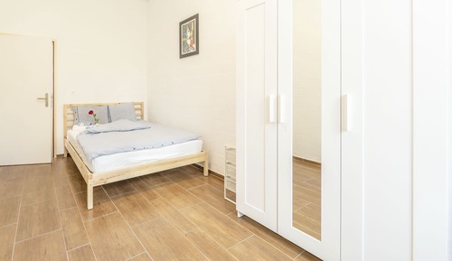 Basic Double Room (Yellow Inn 7)