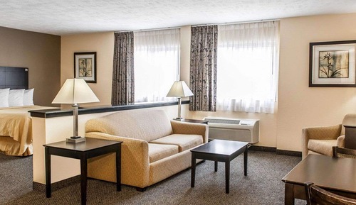 Suite, 2 Queen Beds, Non Smoking