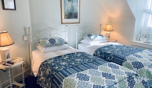 Twin Room, Private Bathroom (Room 5 -External Bathroom)