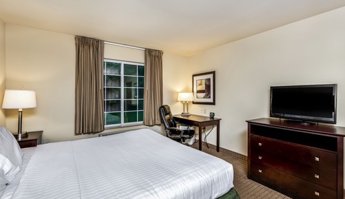 Suite, 1 King Bed, Non Smoking