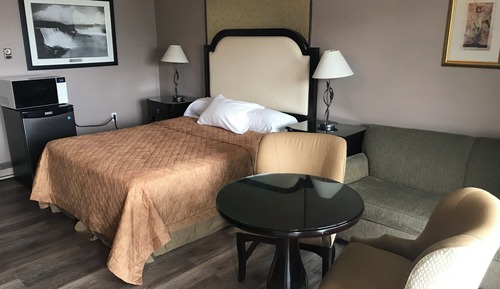 Deluxe Room, 1 Queen Bed