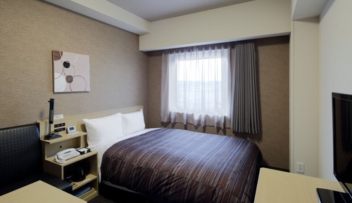 Semi Double Room, Smoking