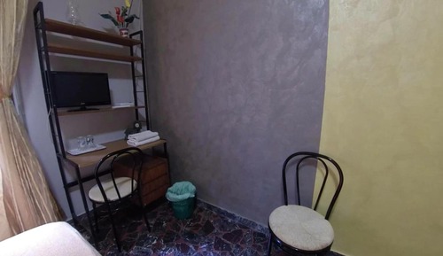 Twin Room, 2 Twin Beds, Shared Bathroom (Oasi)