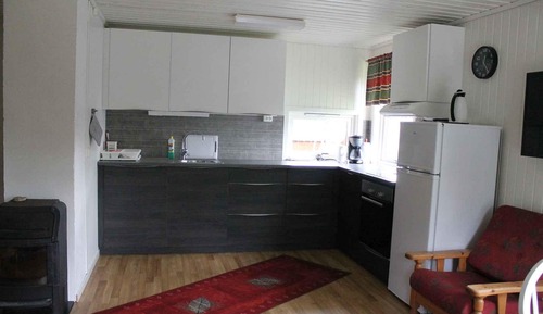 Cabin (1)